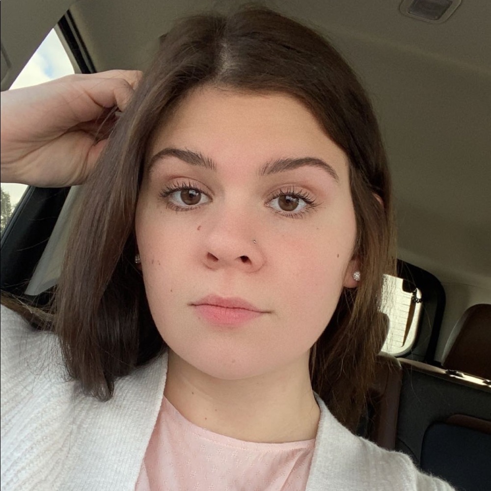 Meet your Posher, Amy